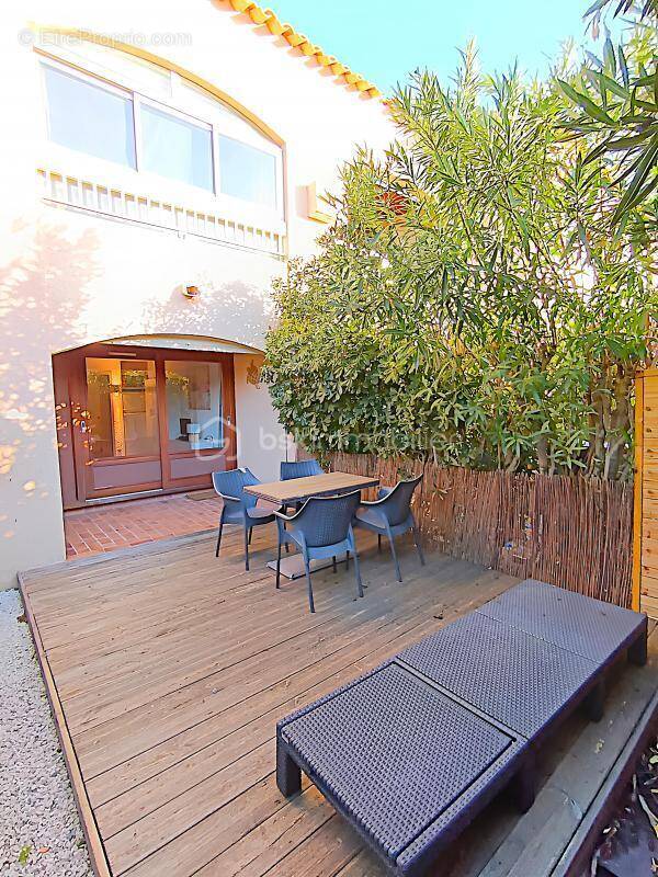 Appartement à SIX-FOURS-LES-PLAGES