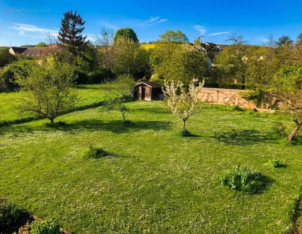 Joigny — Quartier Paradis : Villa d’Architecte avec Piscine Intérieure - photo 2