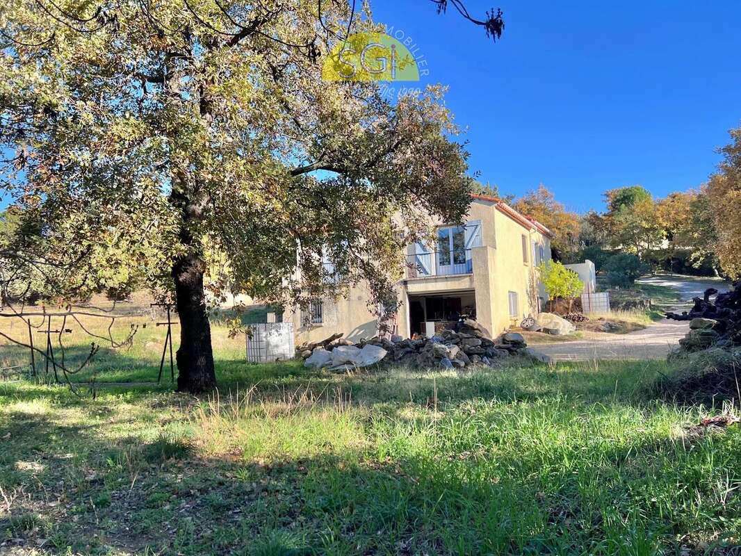 Maison à MONTESQUIEU-DES-ALBERES