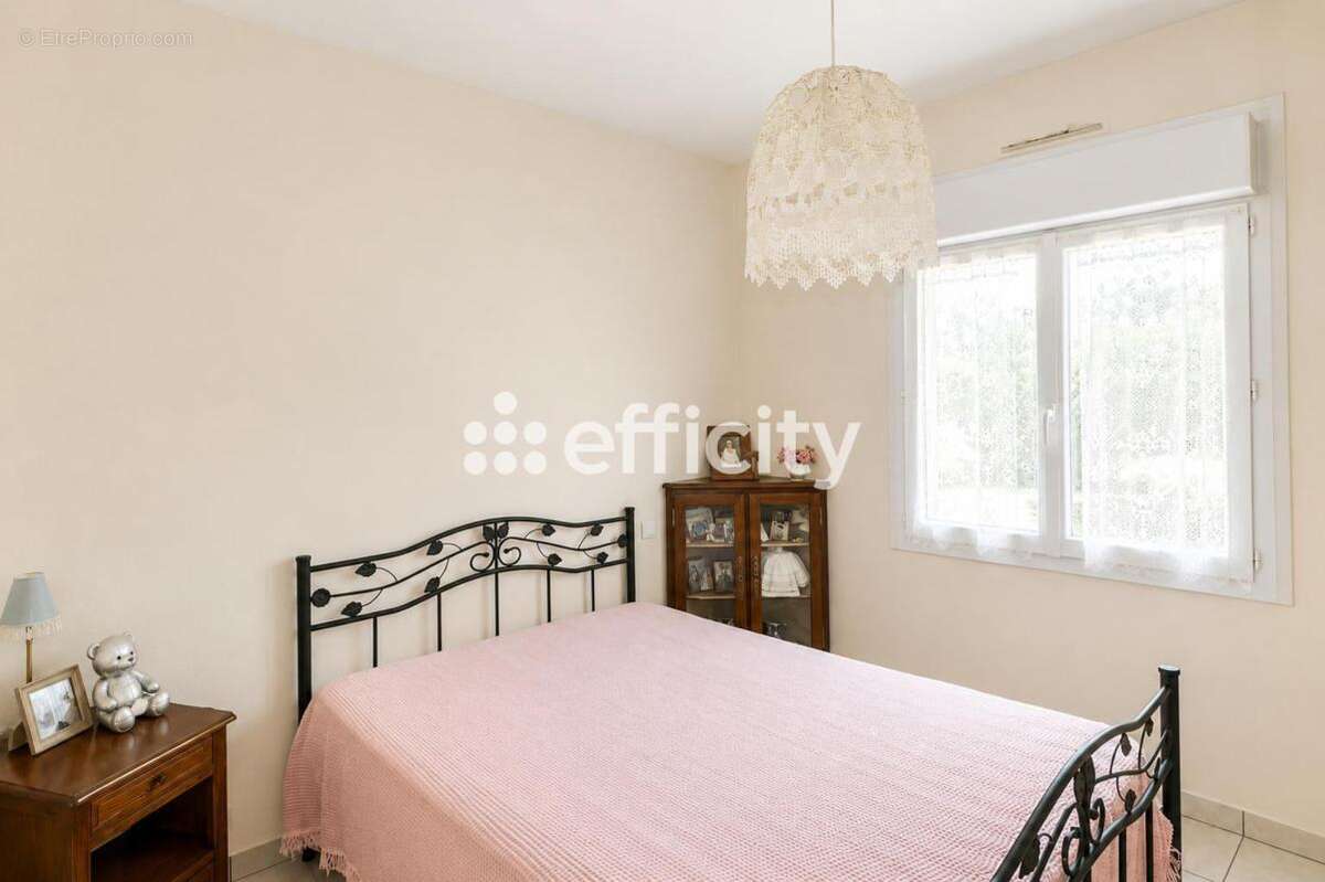 Maison 154 m² à Meschers-Sur-Gironde  - photo 9