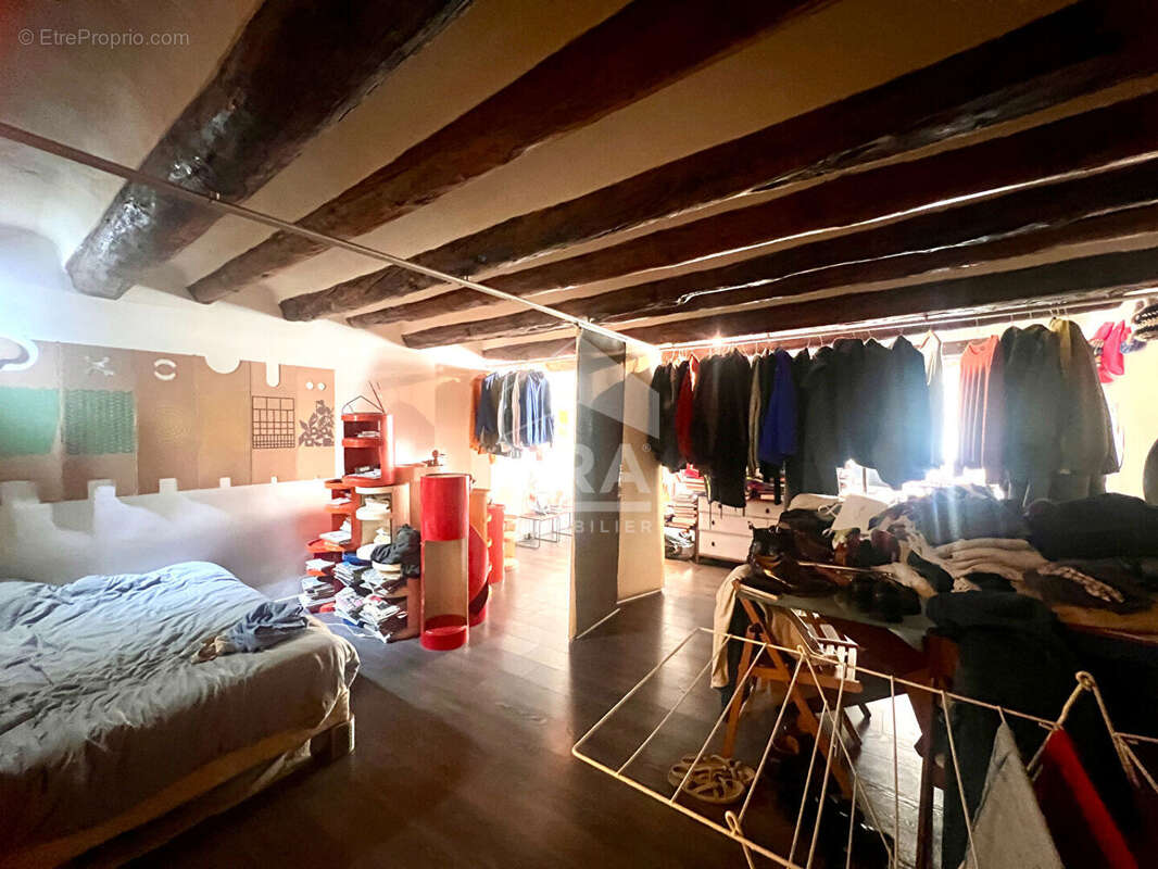 Appartement à MARSEILLE-2E