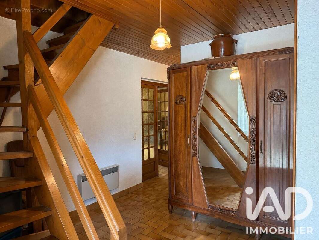 Maison 96 m² à Bourg-Madame  - photo 3