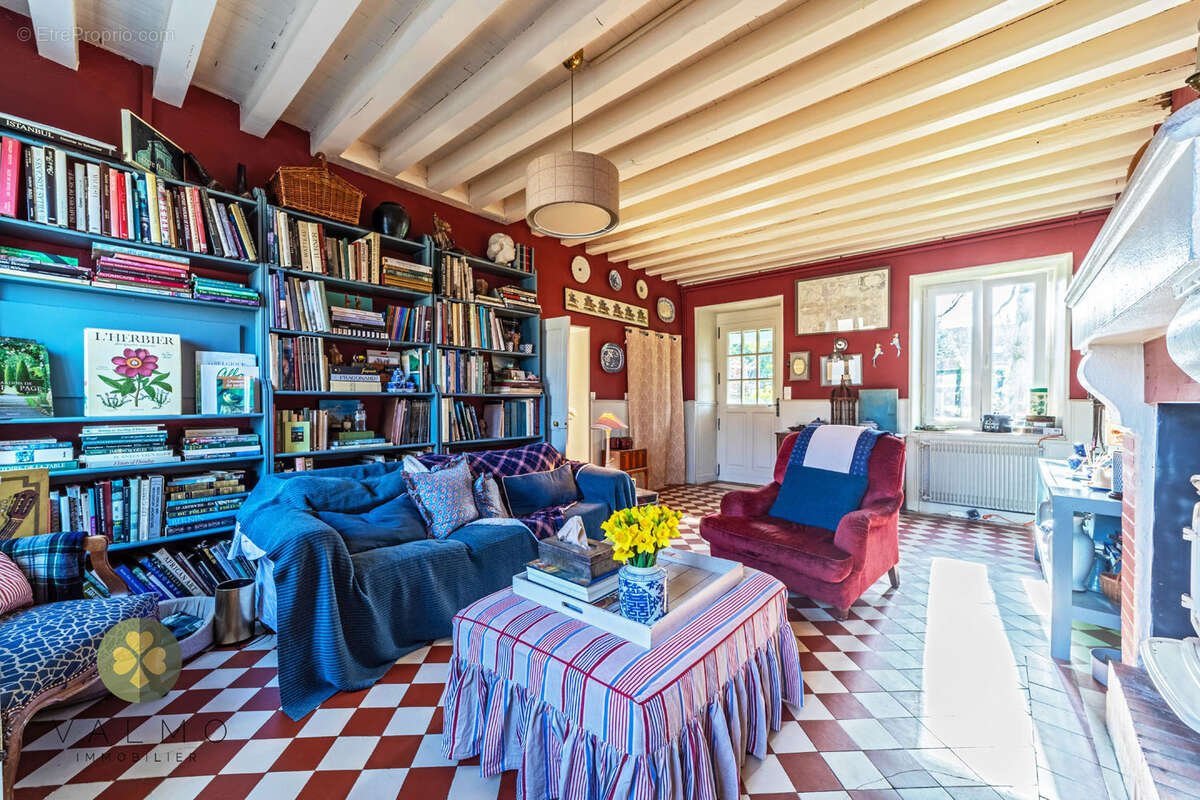 Maison à TACOIGNIERES
