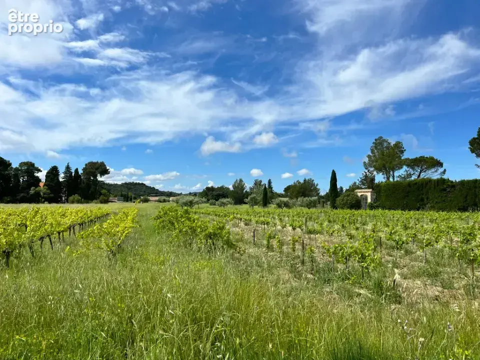 Photo Terrain à Domazan au prix de 124 900€