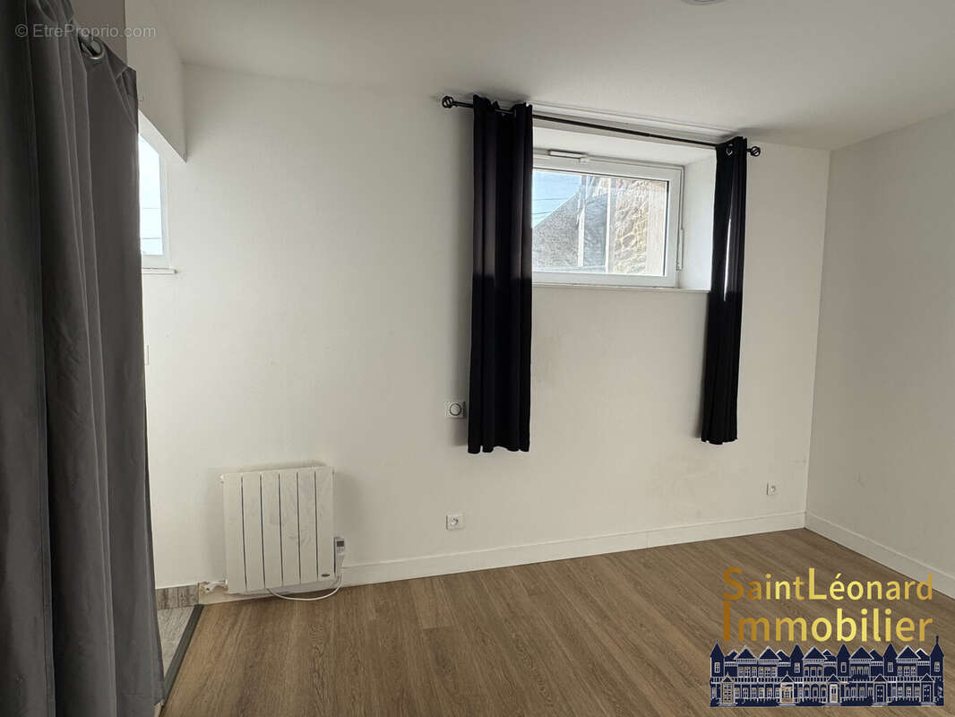 Appartement à FOUGERES
