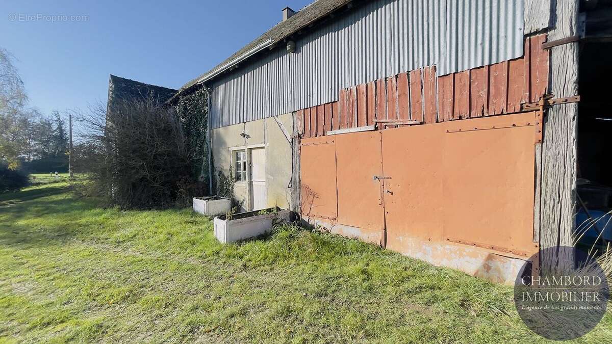 Maison à SAINT-LUBIN-EN-VERGONNOIS