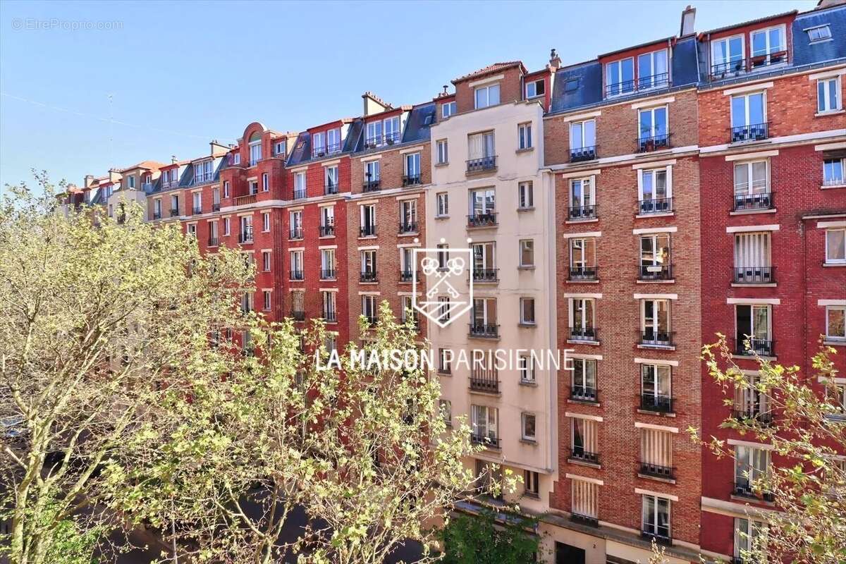 Appartement à PARIS-20E