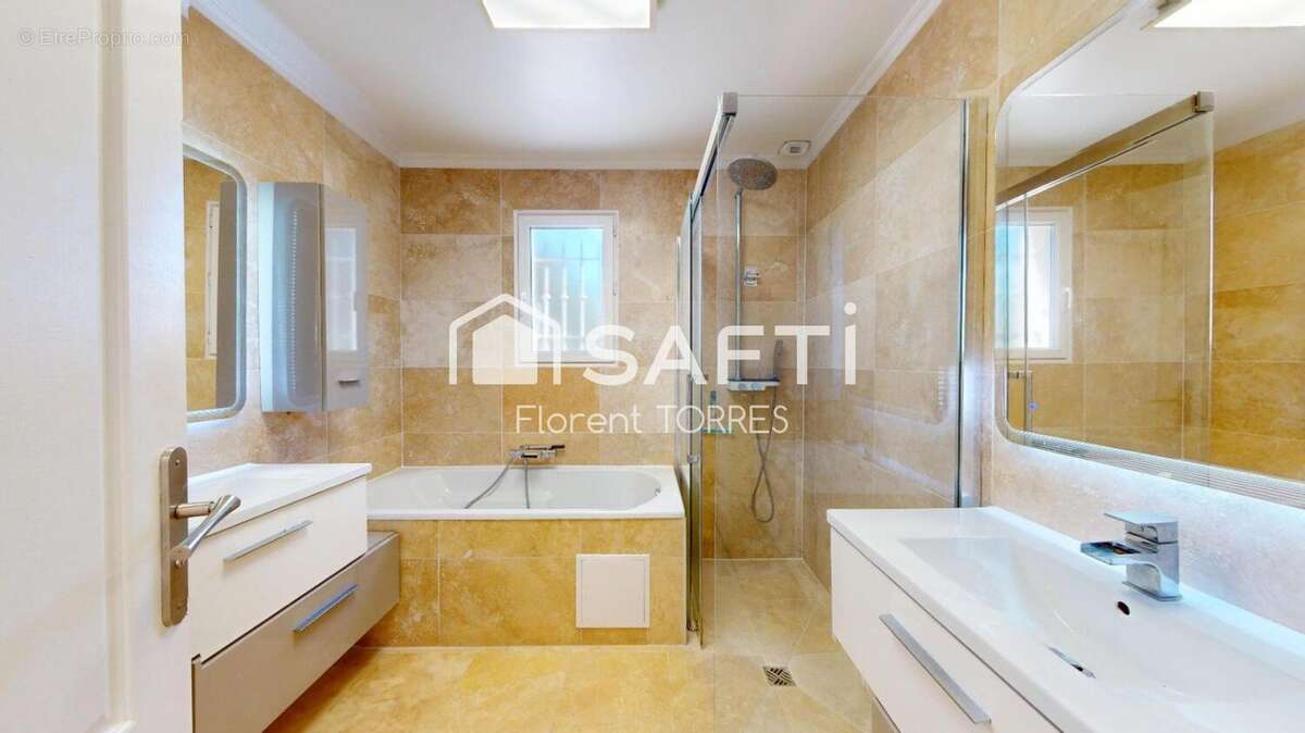 Photo 6 - Maison à SIX-FOURS-LES-PLAGES