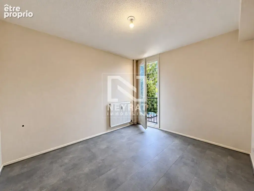 Appartement rénové deux chambres + dressing - photo 8