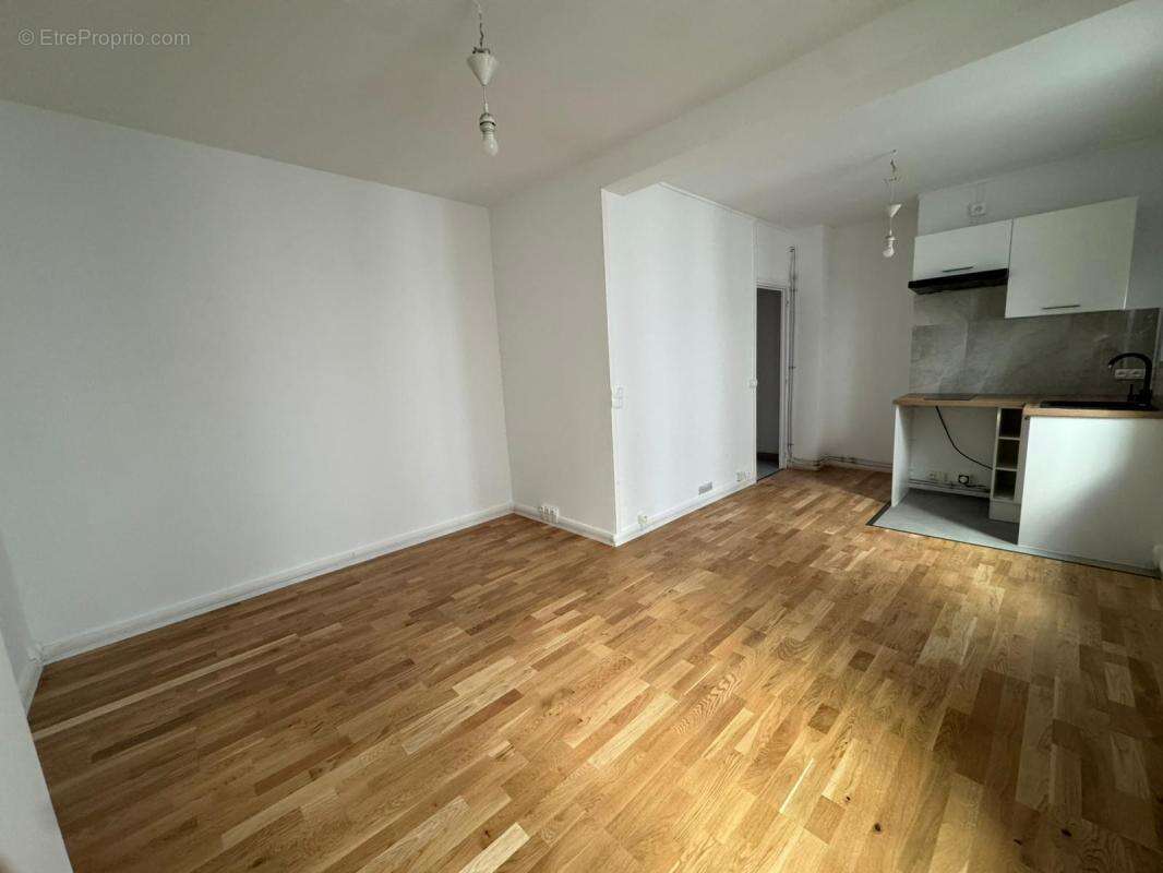 Appartement à PARIS-20E