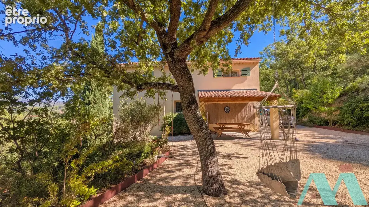 Maison rénovée 5 pièces 180m2 sur terrain 8700m2 en Provence - photo 23