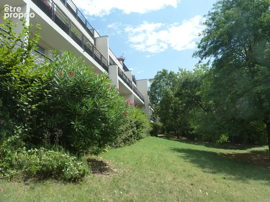 Appartement à LYON-8E