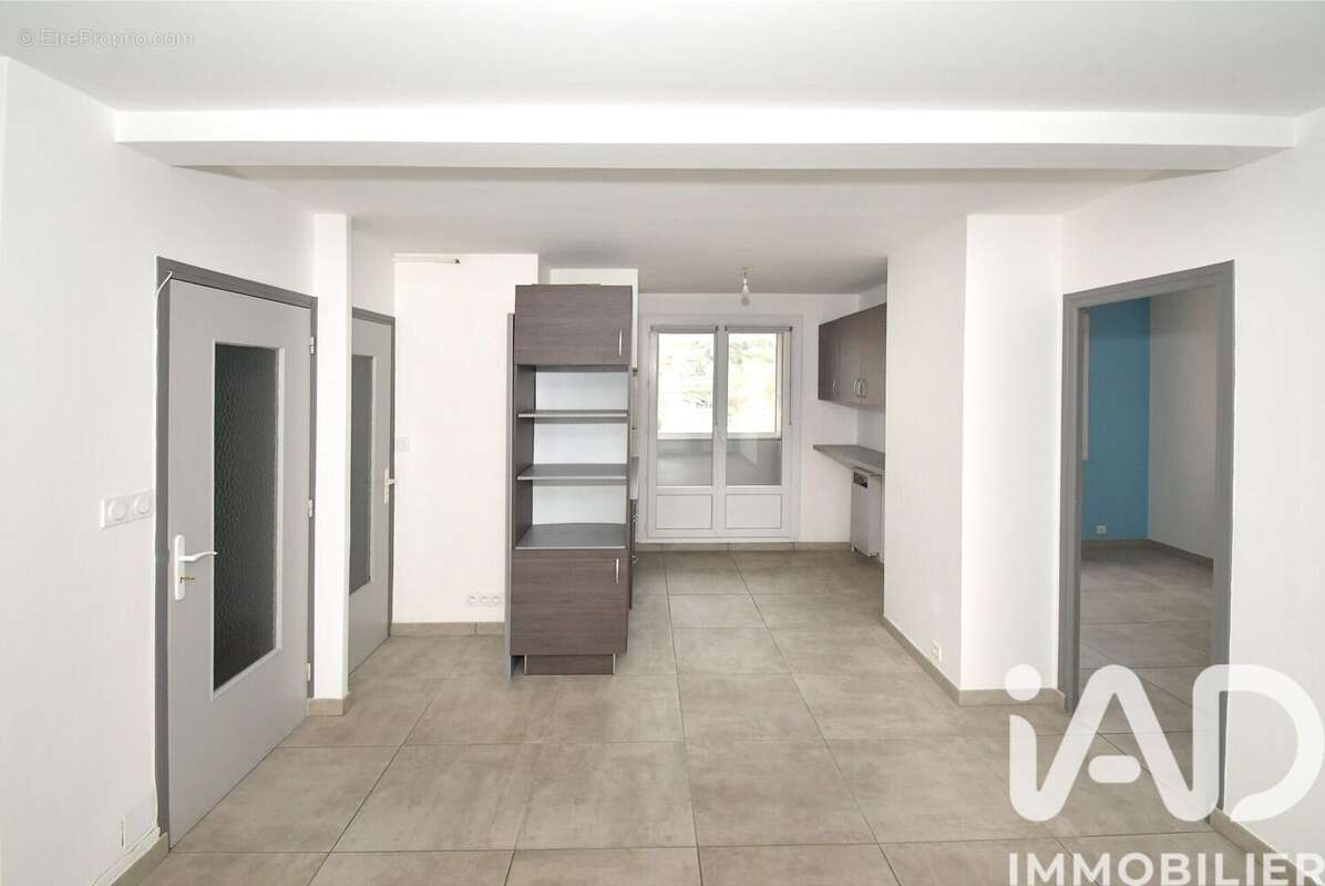 Photo 3 - Appartement à BOURGOIN-JALLIEU