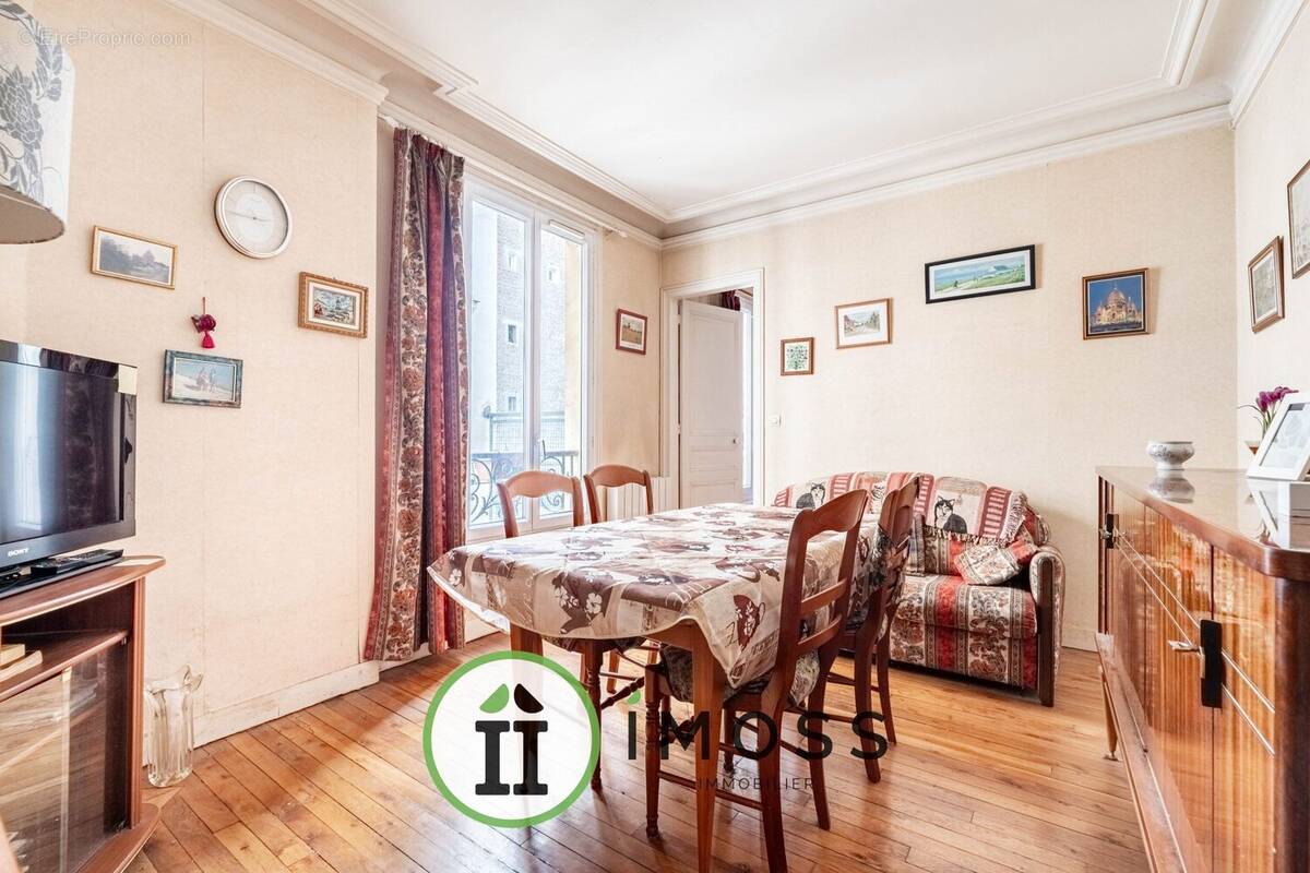 Appartement à PARIS-18E