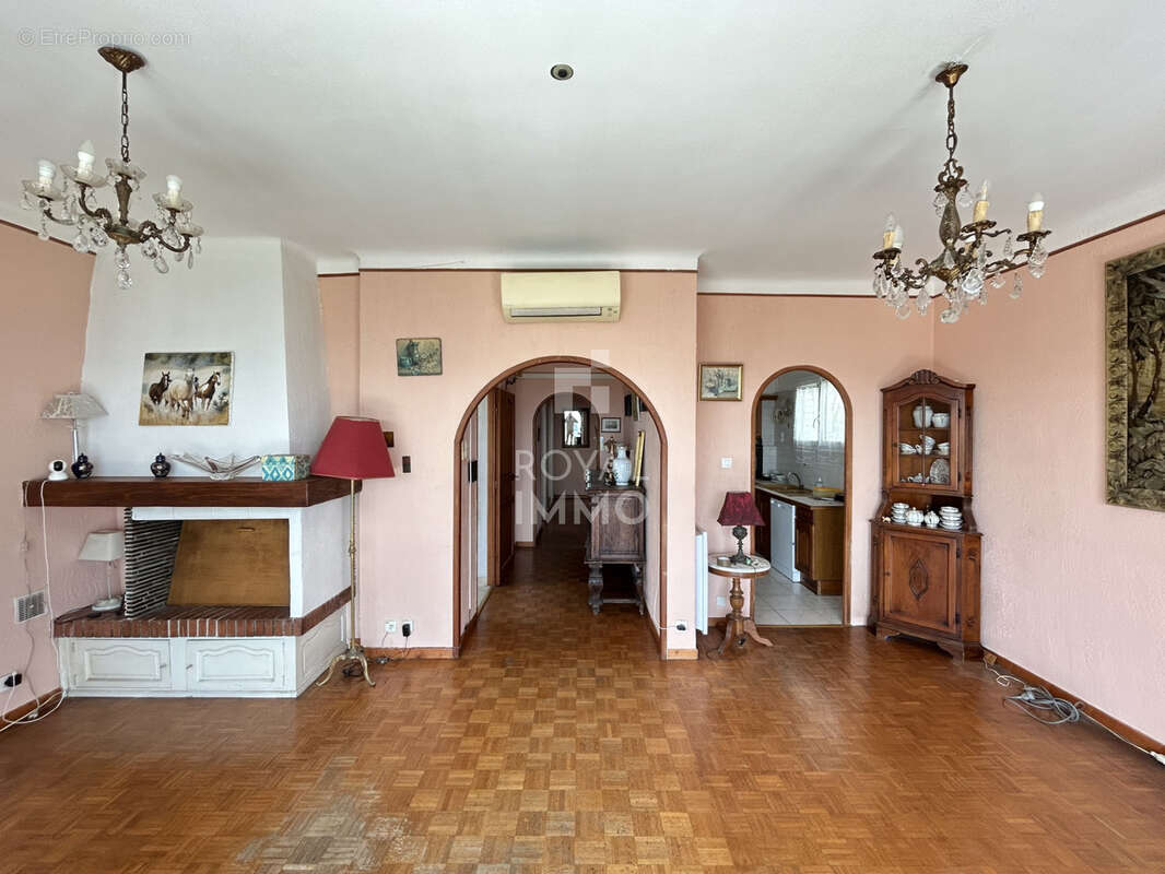 Mourillon front de mer dernier etage t4 90 m2 vue mer + double garage + parking - photo 4