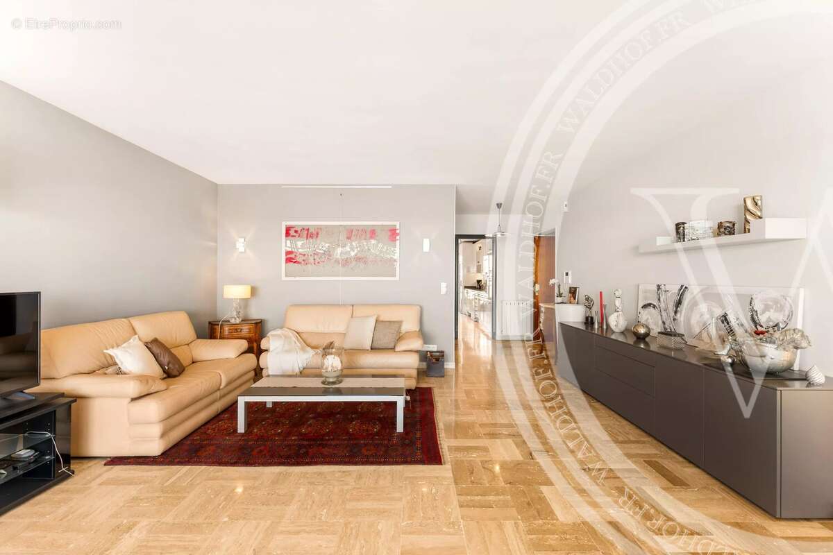 Appartement à ROQUEBRUNE-CAP-MARTIN