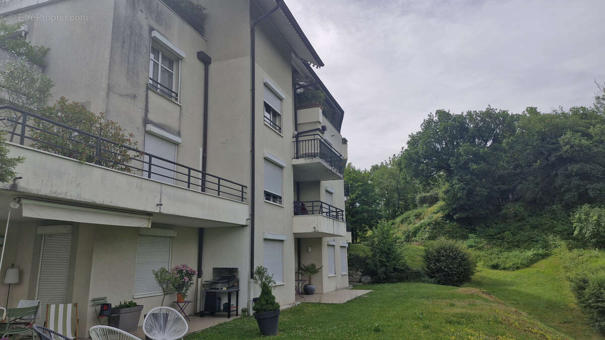 Appartement à BARBERAZ