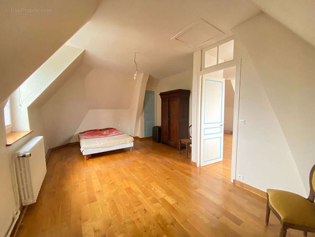 Maison à COULOMMIERS