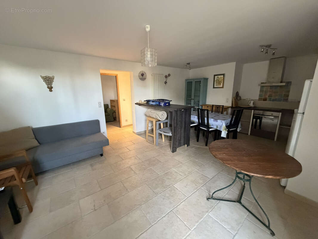 Maison à VAISON-LA-ROMAINE