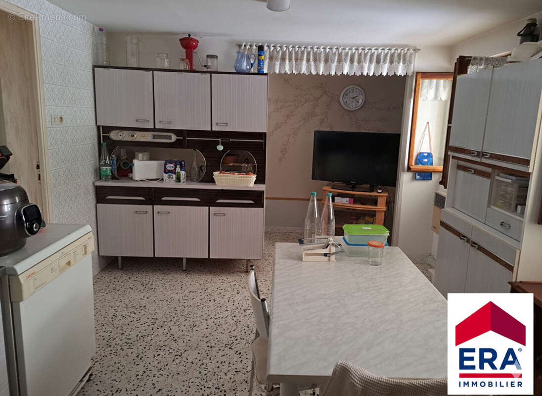 Maison à CAMARET-SUR-AIGUES