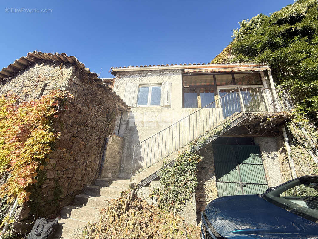 Maison à SAINT-SEBASTIEN-D'AIGREFEUILLE