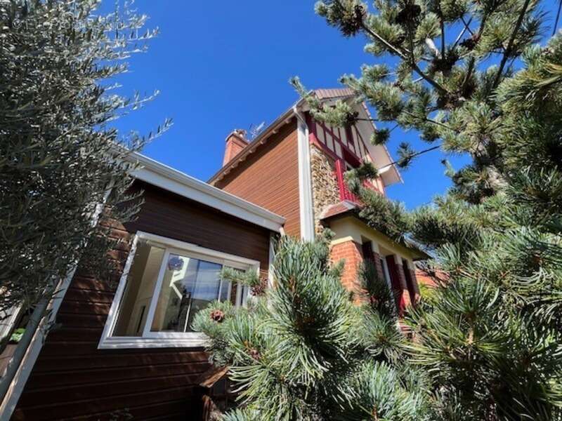 Maison à SAVIGNY-SUR-ORGE