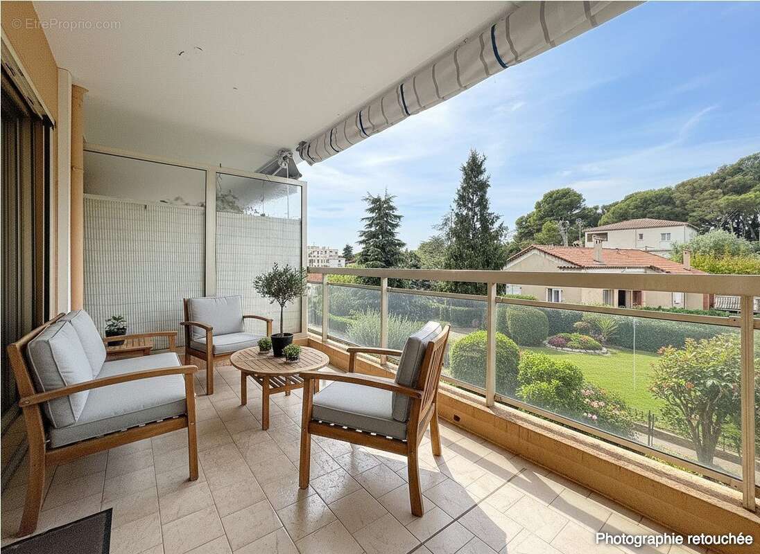 Appartement à LE CANNET