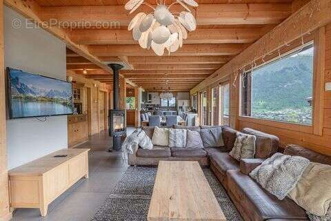 Maison 233 m² à Morzine  - photo 3