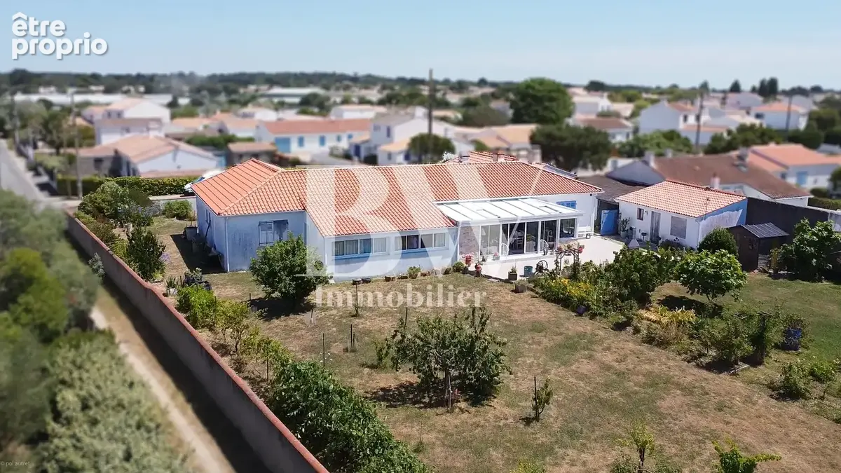 [ A VENDRE ] Maison 222 m² - Terrain 2 300 m² - 5 chambres - Constructible - 7 pièces - photo 2