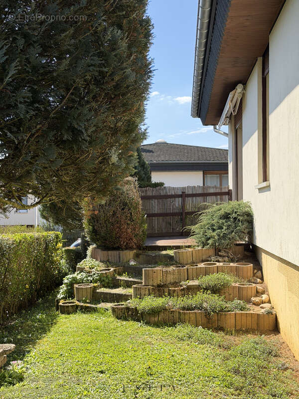 Maison à SEICHAMPS