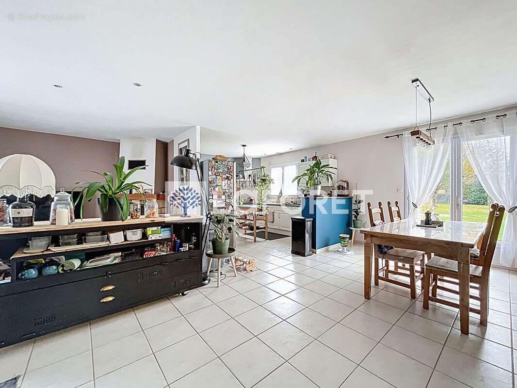 Maison à LA CHAPELLE-BERTRAND