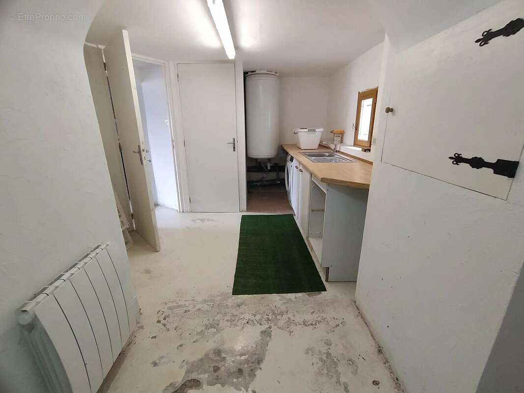 Maison à LA TOUR-BLANCHE