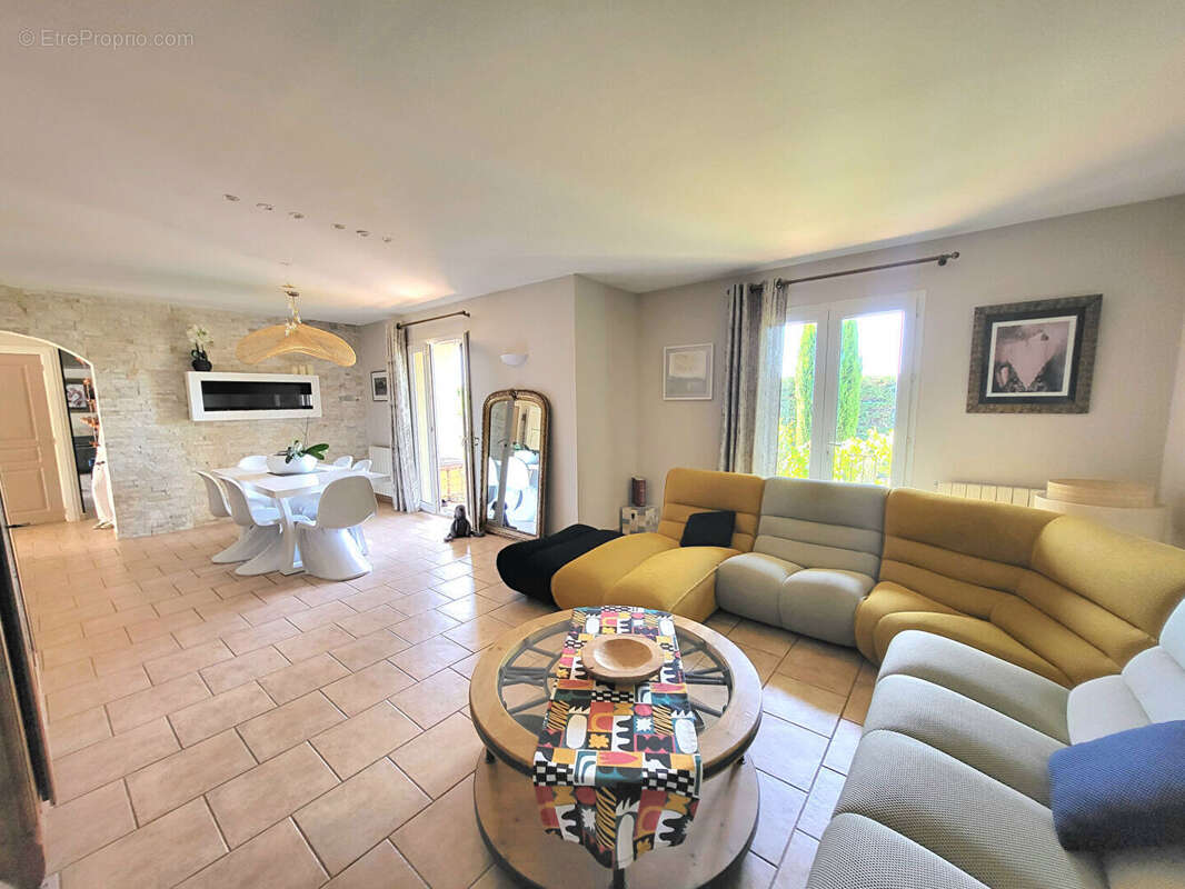 Maison à CAUMONT-SUR-DURANCE