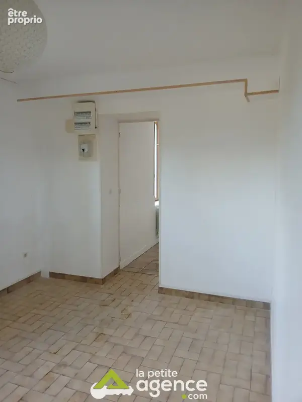 Maison 3 pièces 75 m² à vendre à La Guerche-Sur-L'aubois (18150) - photo 4