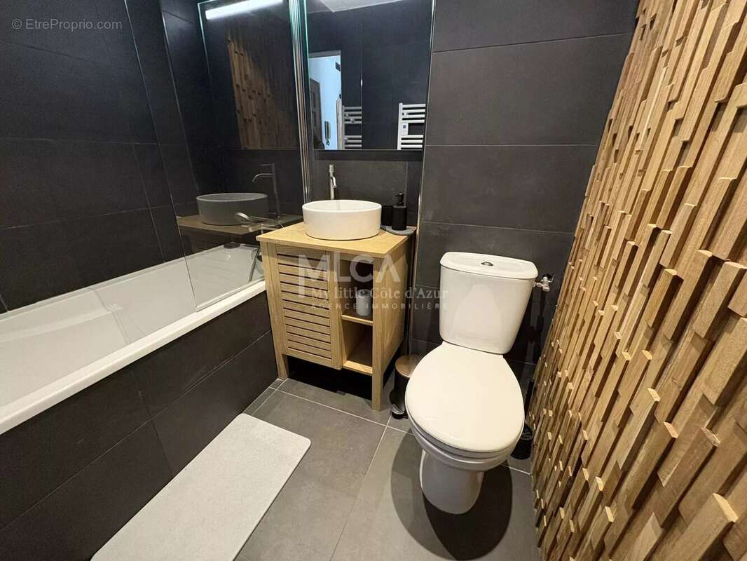 Appartement à SAINT-ETIENNE-DE-TINEE