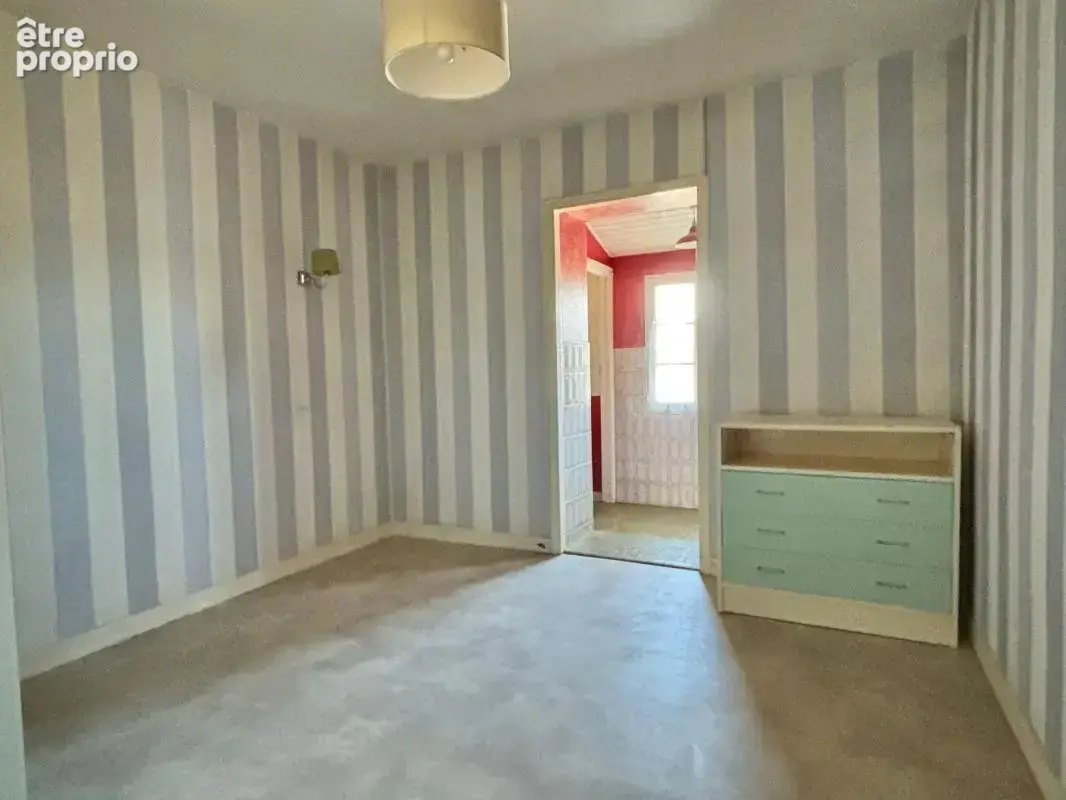 Propriété familiale de caractère au cœur du bourg - photo 7