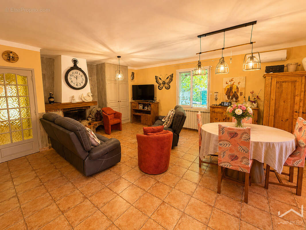 Maison à LAPALUD