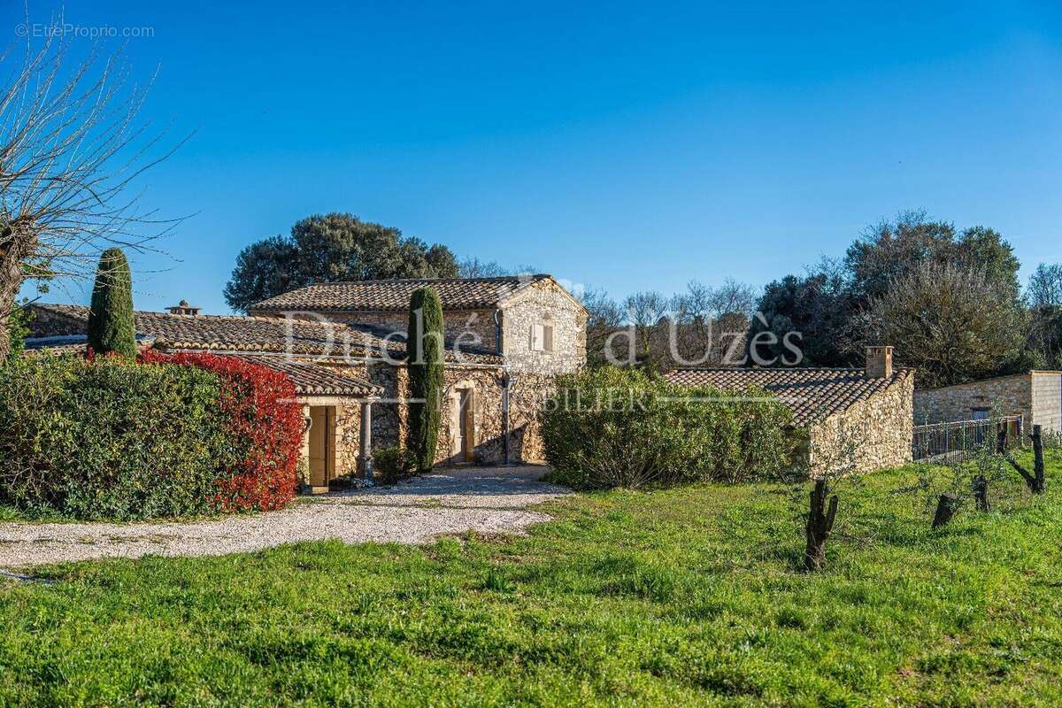 Photo 2 - Maison à UZES
