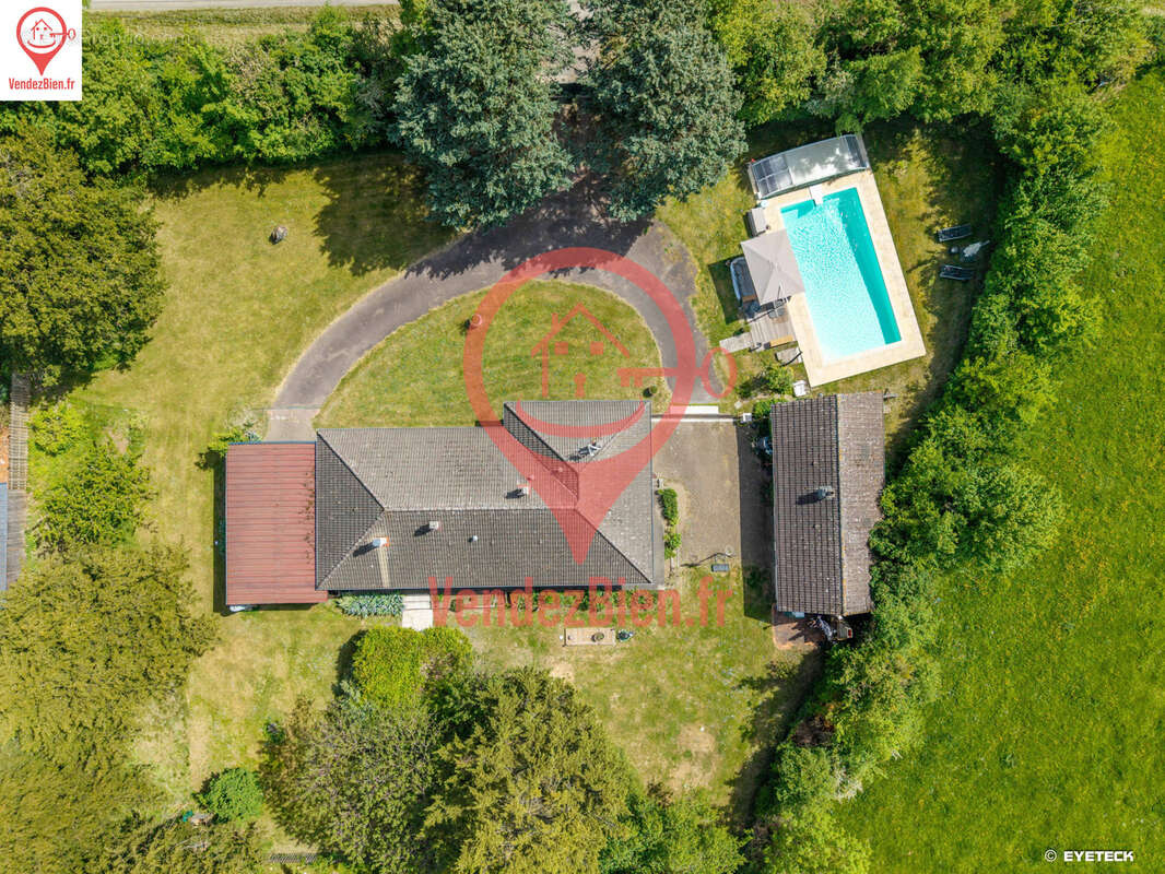 Maison à VASSELAY