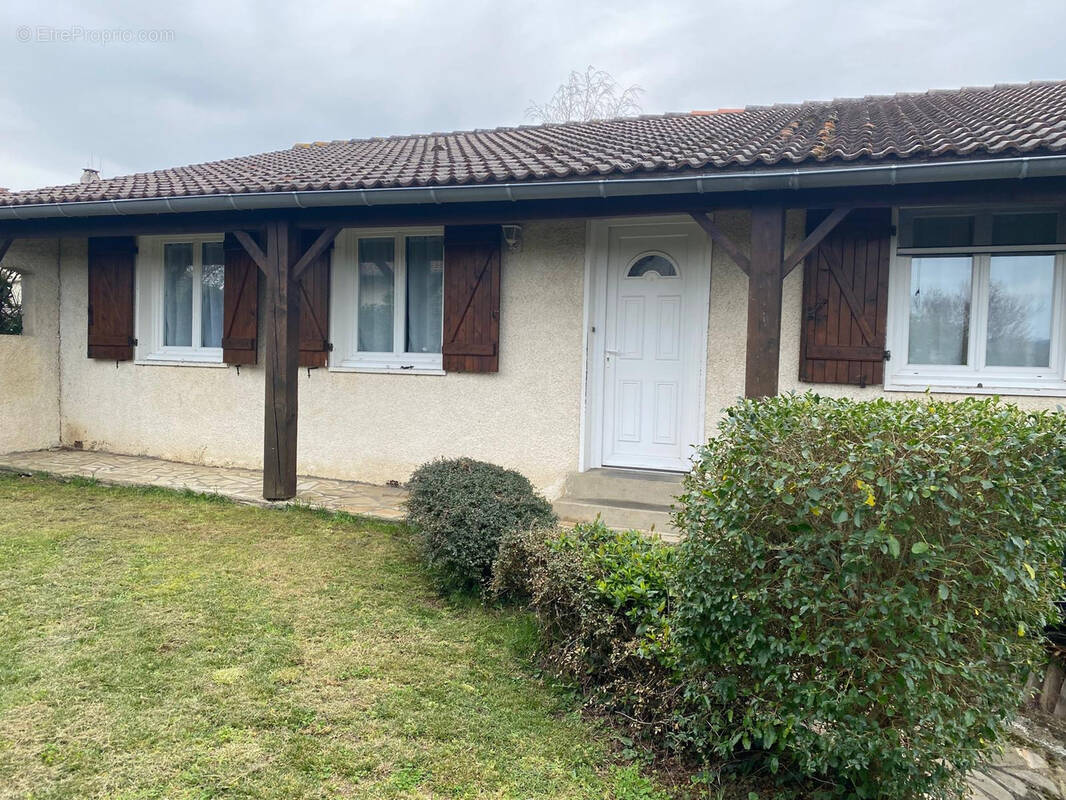 Maison à AIGUEFONDE