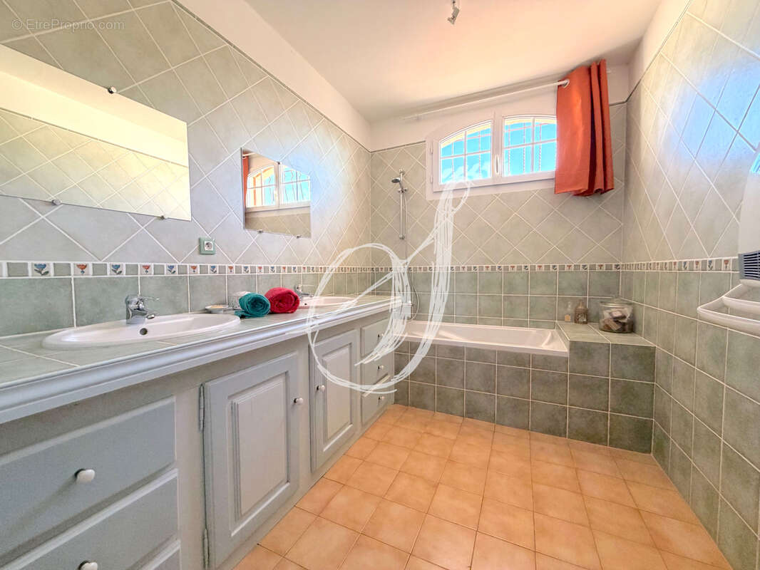 Maison à SAINT-GEORGES-D&#039;ORQUES