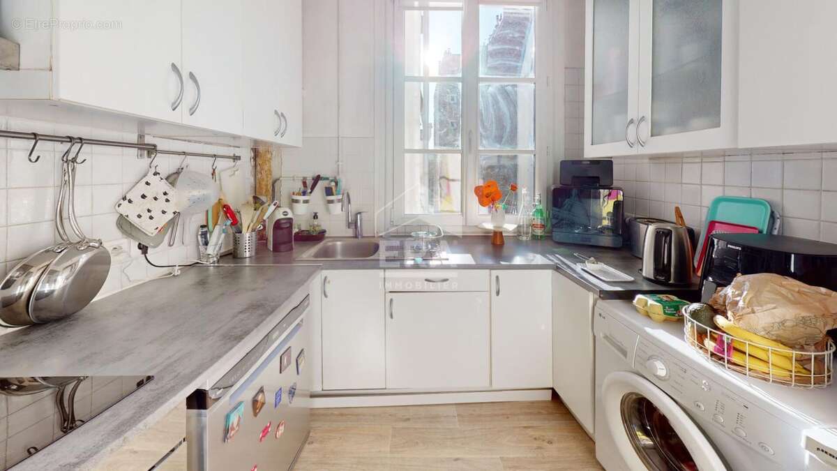 Appartement à PARIS-15E