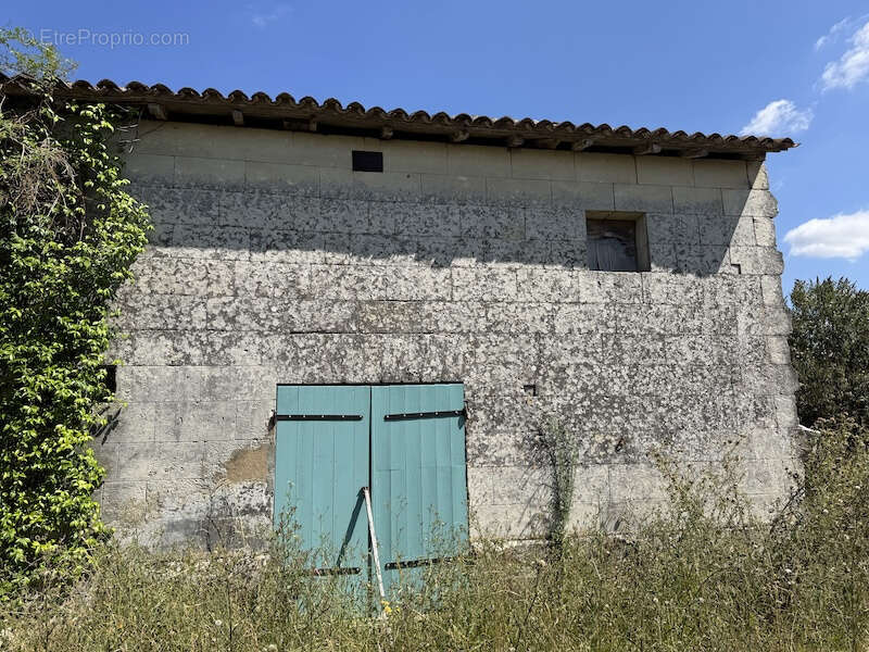 Maison en pierre, 2 chambres, jardin - petit prix! - photo 8