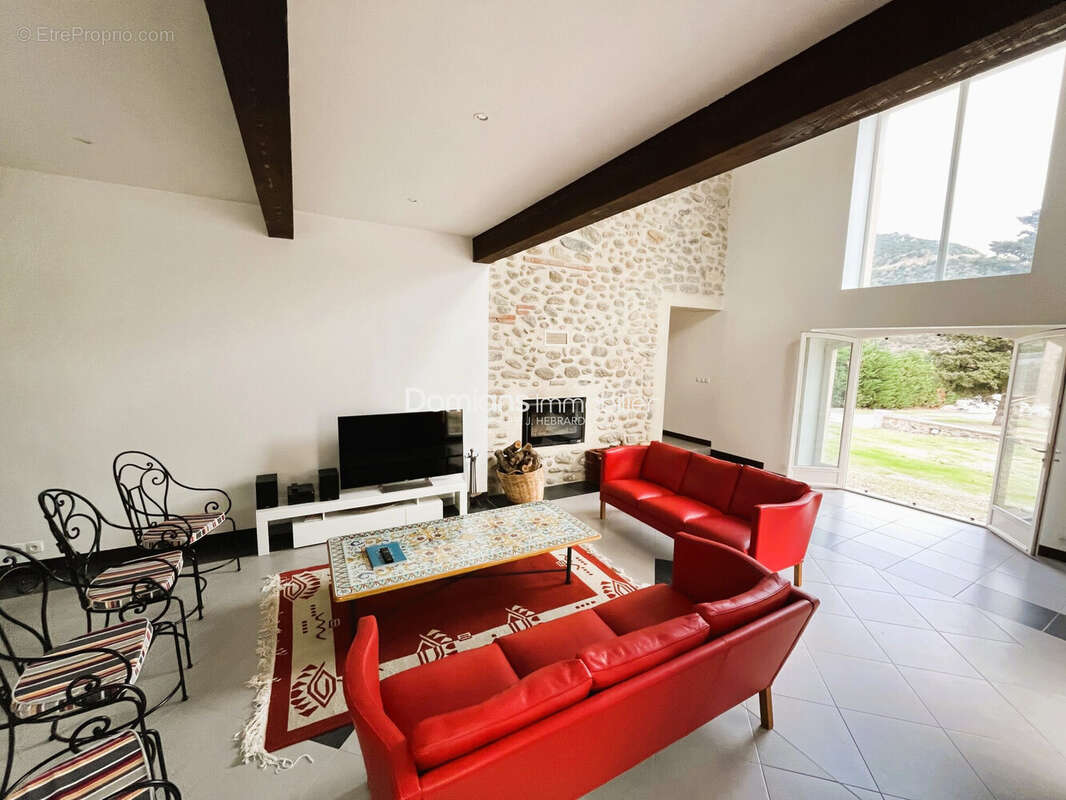 Maison 450 m² à Vinca  - photo 7