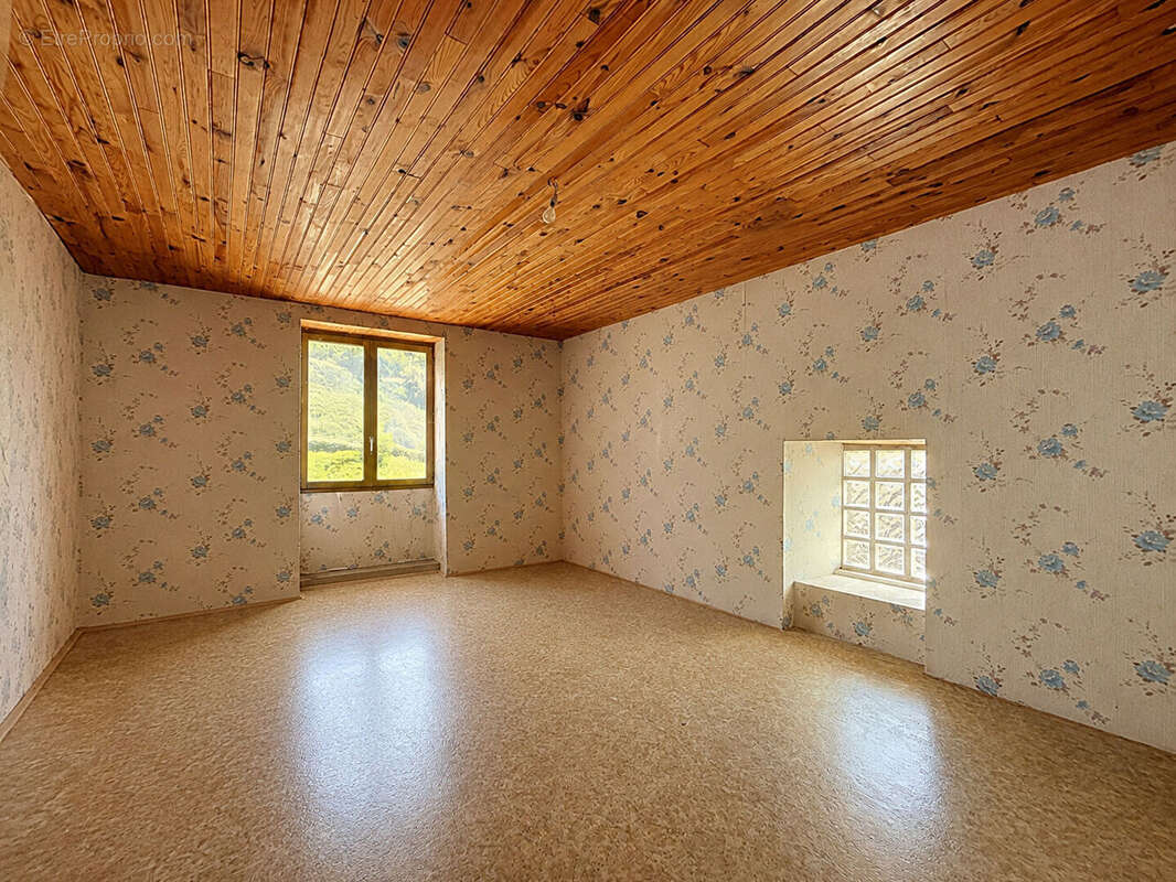 Maison Mouilleron 3 pièce(s) 90 m2 - photo 5