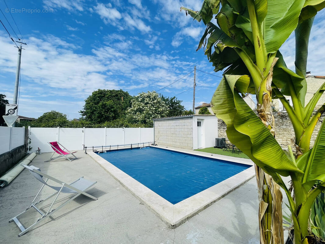 Maison à NEUVILLE-DE-POITOU