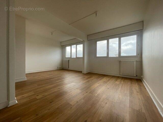 Appartement à BOIS-D'ARCY