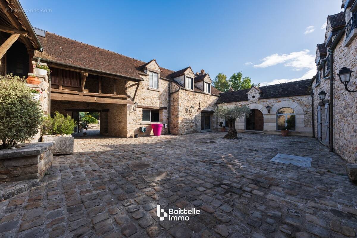 Maison à MOIGNY-SUR-ECOLE