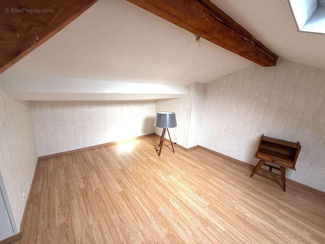 Appartement à ROMANS-SUR-ISERE