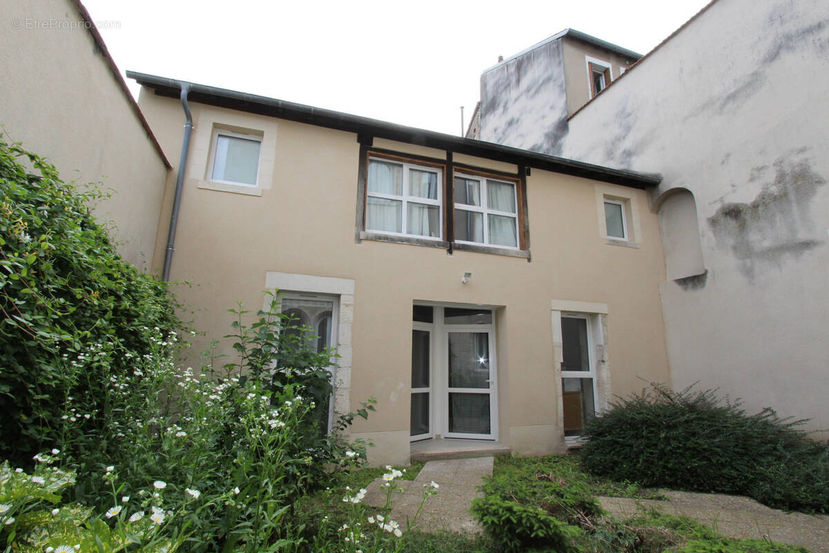 Appartement à LA CHARITE-SUR-LOIRE